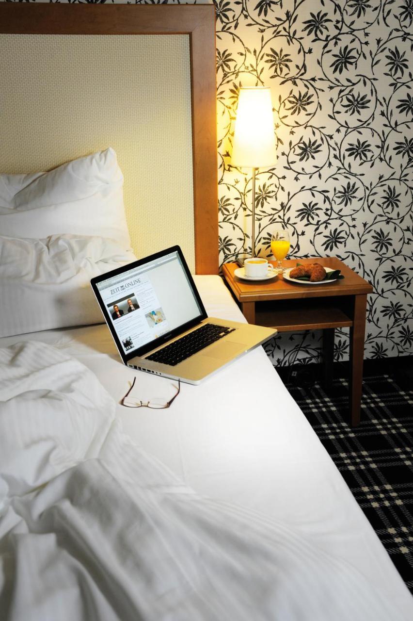 Wellings Romantik Hotel Zur Linde Мёрс Экстерьер фото