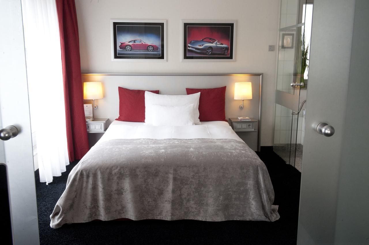 Wellings Romantik Hotel Zur Linde Мёрс Экстерьер фото